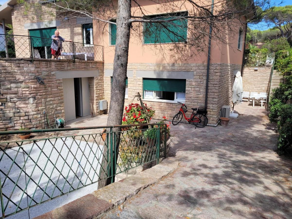 Gemma A Solo 100M. Dal Mare Apartman Marina di Castagneto Carducci Kültér fotó